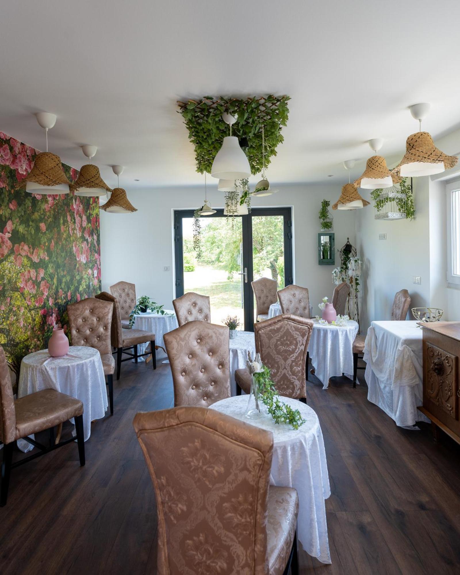 Le Jardin D'Eden By Leslodgespa Blotzheim Exteriér fotografie